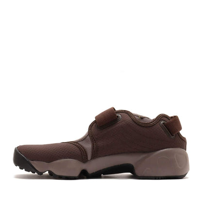 NIKE Air Rift BAROQUE BROWN/OREWOOD BROWN-BLACK FN6740-200 買物課 KAIMONOKA 日本 代購 連線 香港 AIR RIFT ALL PRODUCTS BLACK BREATHE CLOTHING DN1338 DN1338-001 NIKE ORANGE RUSH SHOES WHITE 二指鞋 忍者鞋