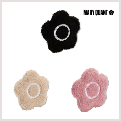 MARY QUANT Bore Sequin Daisy Die-Cut Pouch 買物課 KAIMONOKA 日本 代購 連線 香港 ACCESSORIES ALL PRODUCTS MAKE UP POUCHES MAKEUP POUCHES MARY MARY QUANT POUCHES QUANT 包 化妝 收納 瑪莉官 袋