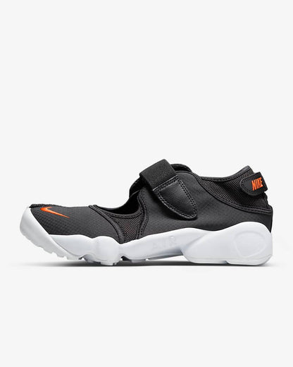 NIKE Air Rift Breathe DN1338-001 買物課 KAIMONOKA 日本 代購 連線 香港 AIR RIFT ALL PRODUCTS BLACK BREATHE CLOTHING DN1338 DN1338-001 NIKE ORANGE RUSH SHOES WHITE 二指鞋 忍者鞋