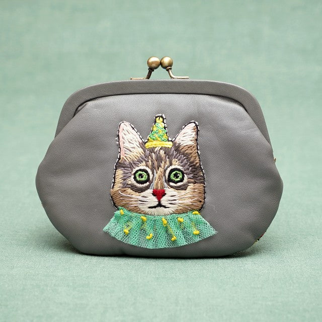 TAMAO WORLD Embroidery Frame Circus Pouch Light Gray Light Gray 約 W18×H15×D2cm 買物課 KAIMONOKA 日本 代購 連線 香港 ACCESSORIES BEAMS CAT CATS COIN COINS COINS BAG COINS BAGS LIMITED EDITION MMTS MUSHROOM POUCH POUCHES TAMAO WORLD 口金包 喵 散紙 散紙包 散銀 散銀包 硬幣 貓 銀仔 零錢 零錢包